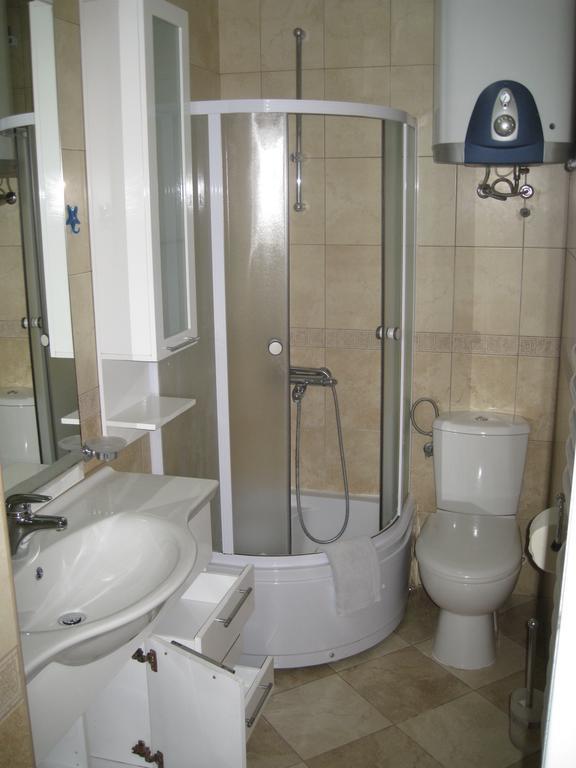 Apartmani Famelja Jovanovic Sveti Stefan Szoba fotó